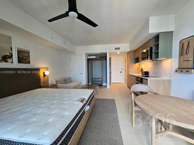 5 of 19 - 159 Ne 6th Street #3406, Miami, FL