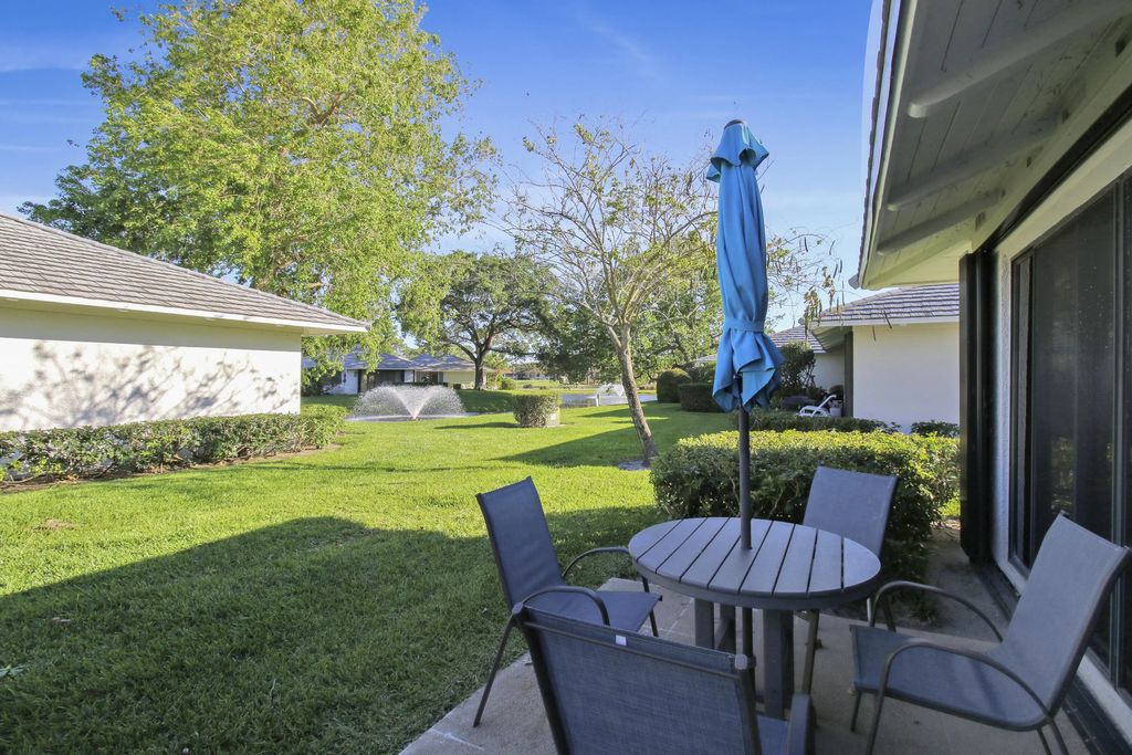 811 Club Drive, Palm Beach Gardens