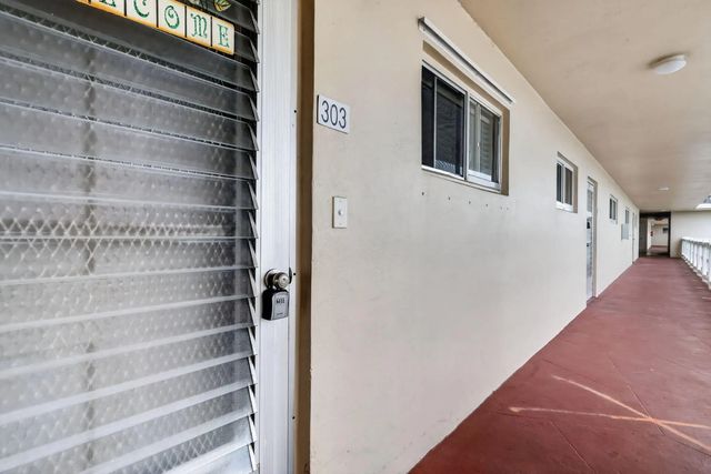 2 of 25 - 2770 S Garden Dr S S #303, Lake Worth, FL