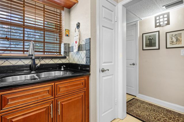 2 of 17 - 400 Ne 20th Street #b204, Boca Raton, FL