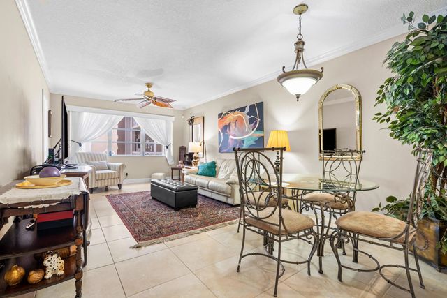 3 of 17 - 400 Ne 20th Street #b204, Boca Raton, FL