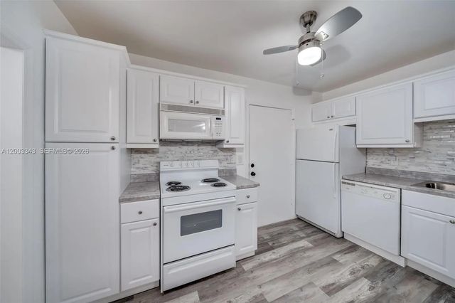 4 of 23 - 4770 Nw 21st Street #208, Lauderhill, FL