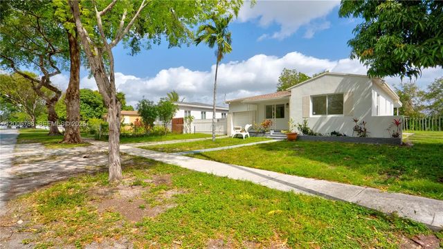 2 of 30 - 1921 Ne 158th Street, North Miami Beach, FL