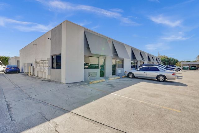 1520 Latham Road #2, West Palm Beach