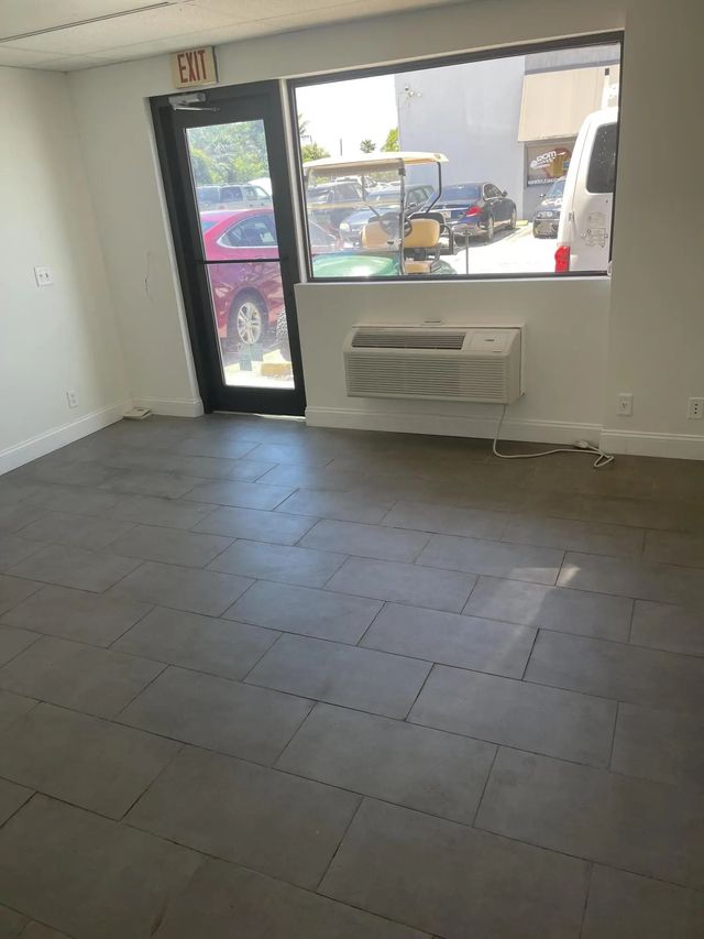 2 of 8 - 1520 Latham Road #2, West Palm Beach, FL