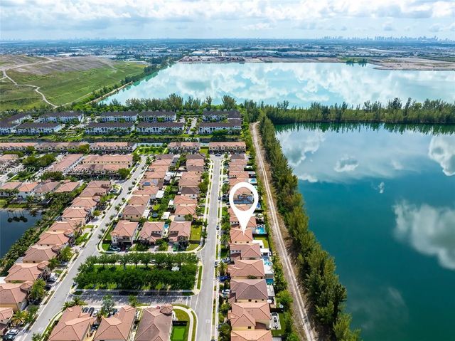 9890 Nw 86th Terrace, Doral