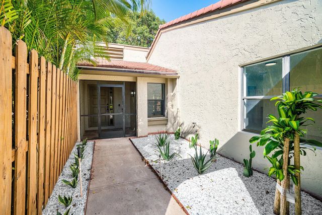 3 of 34 - 5944 Forest Grove Drive #3, Boynton Beach, FL