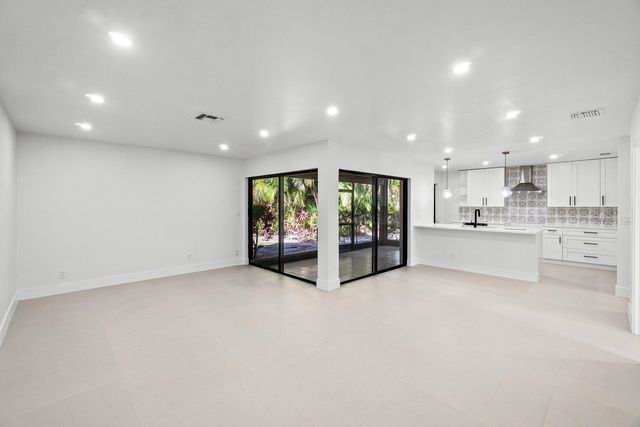 4 of 34 - 5944 Forest Grove Drive #3, Boynton Beach, FL