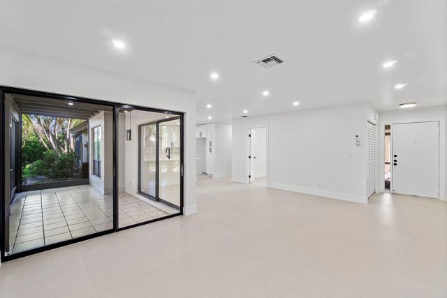 5 of 34 - 5944 Forest Grove Drive #3, Boynton Beach, FL