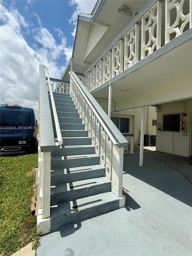 3 of 13 - 11 Ne 204th Street #23, Miami Gardens, FL