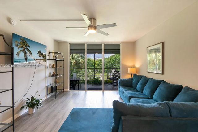 5 of 47 - 2999 Nw 48th Avenue #448, Lauderdale Lakes, FL