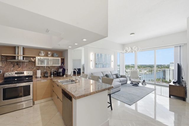 3020 Ne 32nd Avenue #ph1, Fort Lauderdale