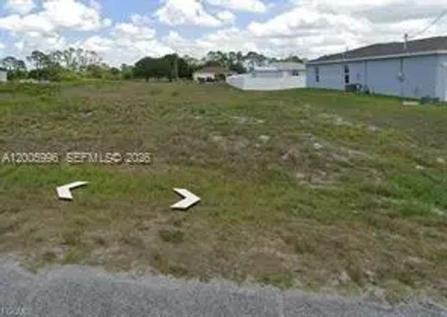 2 of 3 - 9046 Green Circle, LaBelle, FL