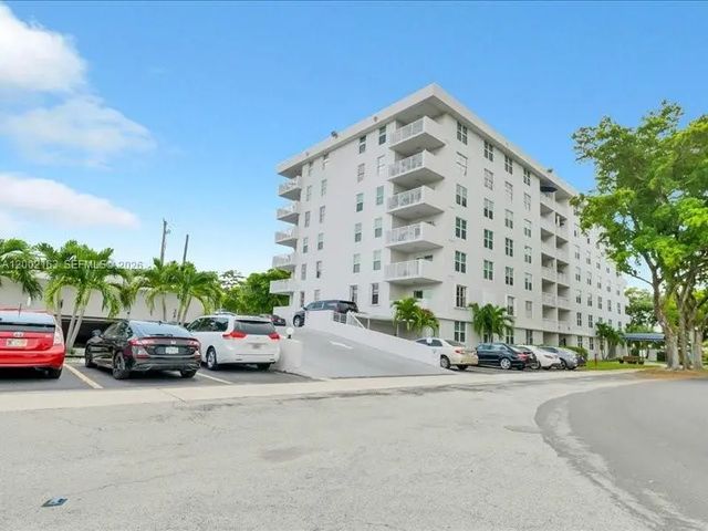 6000 Ne 22nd Way #7d, Fort Lauderdale