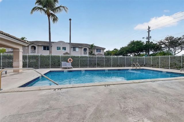 2 of 40 - 16624 Nw 73rd Court #16624, Miami Lakes, FL