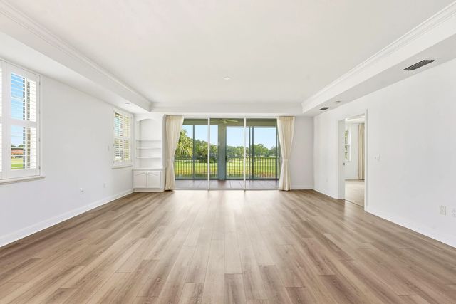 4775 S Harbor Drive #201, Vero Beach
