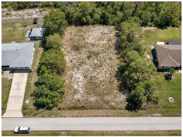 2 of 2 - 682 Woodcrest Drive, Lehigh Acres, FL