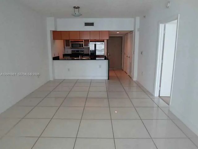 4 of 13 - 1750 N Bayshore Drive #2909, Miami, FL
