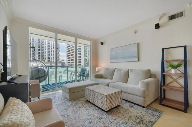2 of 36 - 350 Se 2nd Street #860, Fort Lauderdale, FL