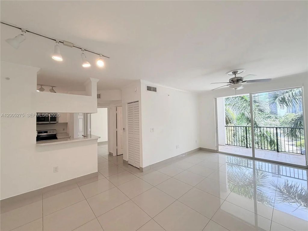 17100 N Bay Road #1517, Sunny Isles Beach