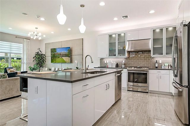 2 of 41 - 10736 Sw Matisse Lane, Port St. Lucie, FL