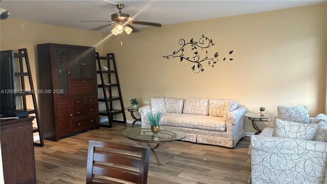 1044 Harwood D #d, Deerfield Beach