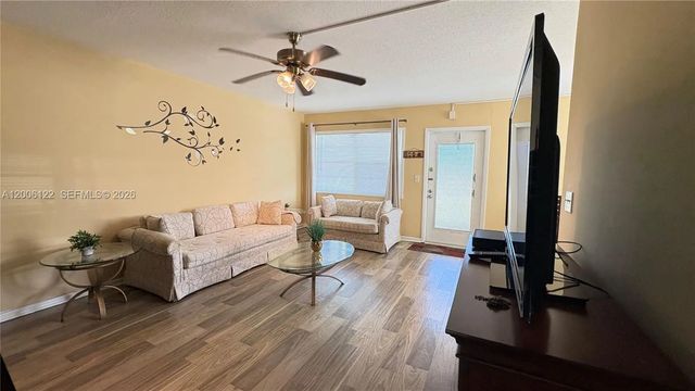 2 of 22 - 1044 Harwood D #d, Deerfield Beach, FL