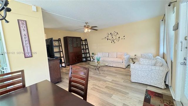 3 of 22 - 1044 Harwood D #d, Deerfield Beach, FL