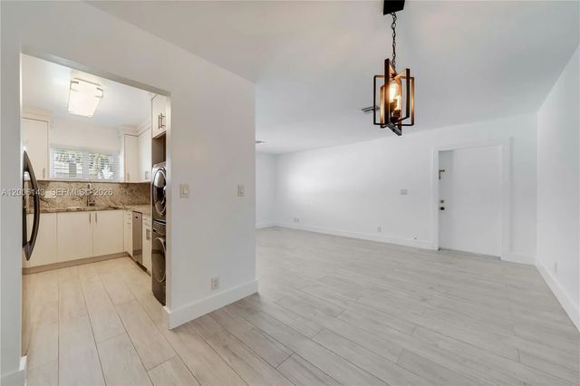 3 of 16 - 8048 Sw 80 Avenue #8048, Miami, FL