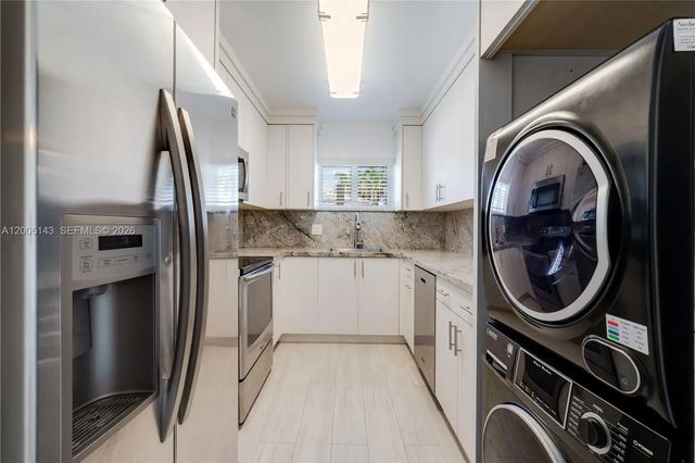 5 of 16 - 8048 Sw 80 Avenue #8048, Miami, FL