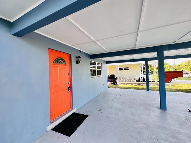 2 of 41 - 1118 N E Street, Lake Worth Beach, FL