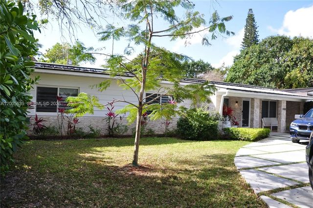 4 of 33 - 7400 Sw 116th Street, Pinecrest, FL