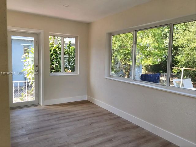 4 of 18 - 815 Ne 134th Street, North Miami, FL