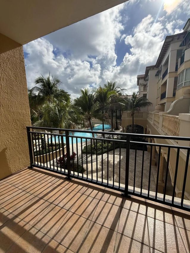 3 of 14 - 16102 Emerald Estates Drive #212, Weston, FL