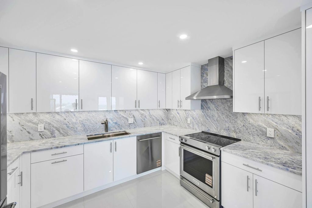 2100 S Ocean Lane #1608, Fort Lauderdale