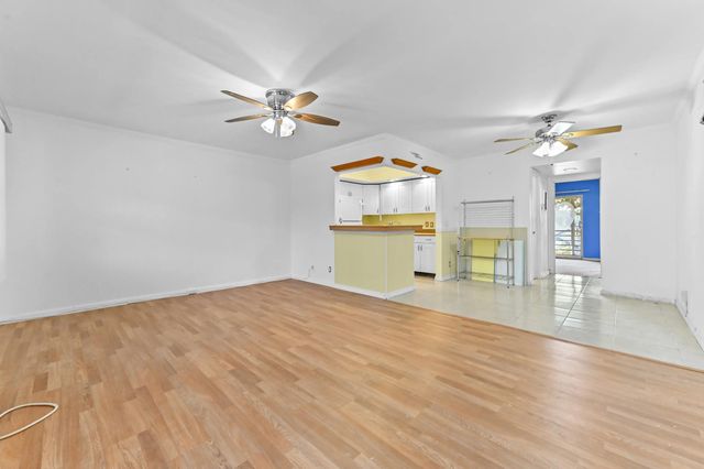 2 of 20 - 259 Newport P, Deerfield Beach, FL