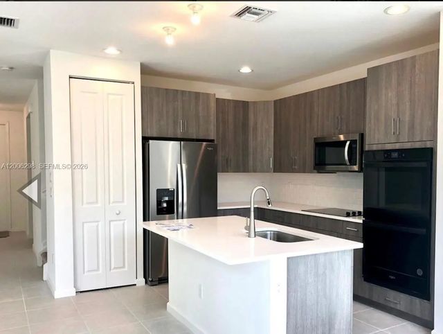 2 of 7 - 3525 Nw 1st Street, Pompano Beach, FL
