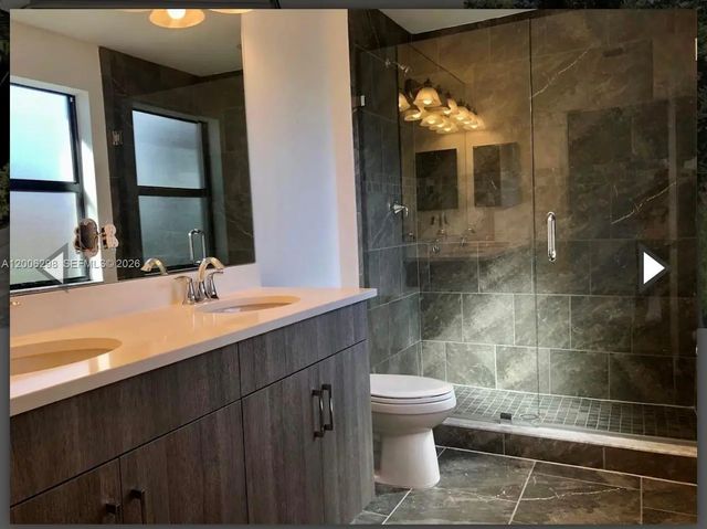 5 of 7 - 3525 Nw 1st Street, Pompano Beach, FL