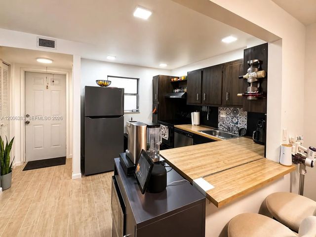 2 of 12 - 8421 Lagos De Campo Boulevard #309t, Tamarac, FL