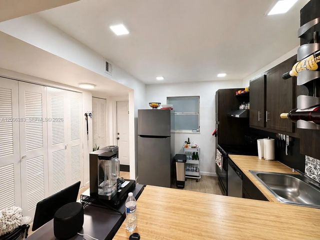 3 of 12 - 8421 Lagos De Campo Boulevard #309t, Tamarac, FL