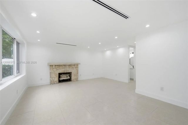 4 of 34 - 5735 Sw 12th Street, West Miami, FL