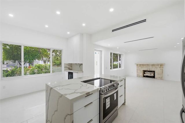 5 of 34 - 5735 Sw 12th Street, West Miami, FL