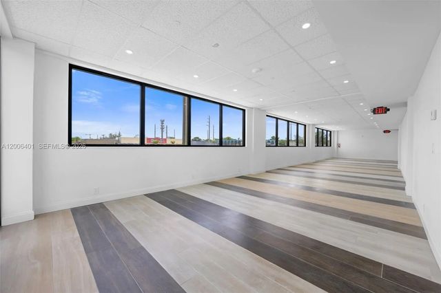3 of 9 - 1020 Nw 2nd Avenue #101, Hallandale Beach, FL