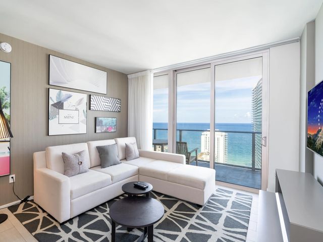 2 of 37 - 4010 S Ocean Drive #r2905, Hollywood, FL