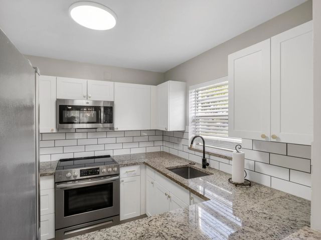 5 of 24 - 1225 Nw 21st Street #2407, Stuart, FL