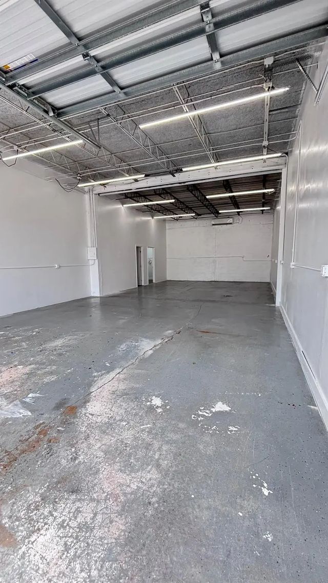 2 of 12 - 1721 Donna Road #05a, West Palm Beach, FL