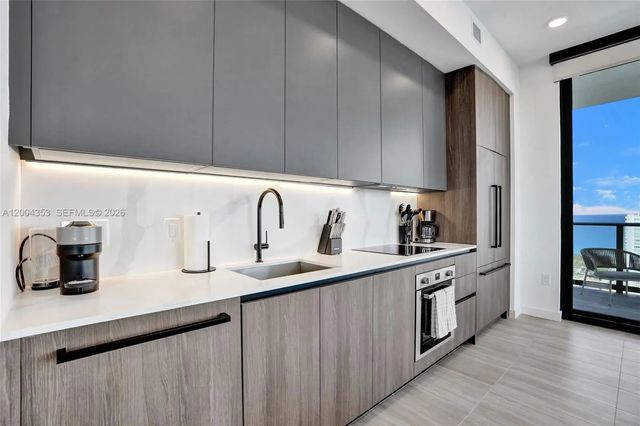 5 of 21 - 580 72nd Street #1702, Miami Beach, FL