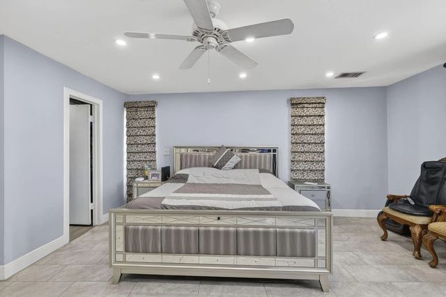 3 of 5 - 853 N Fort Lauderdale Beach Boulevard, Fort Lauderdale, FL