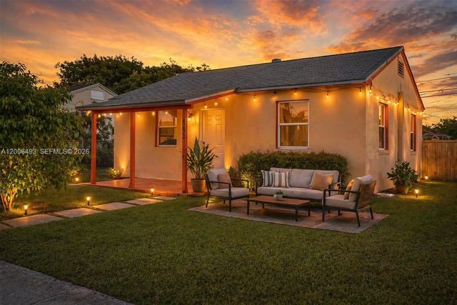562 W 4th Street, Riviera Beach