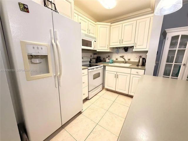 2 of 12 - 1520 Mckinley Street #210e, Hollywood, FL